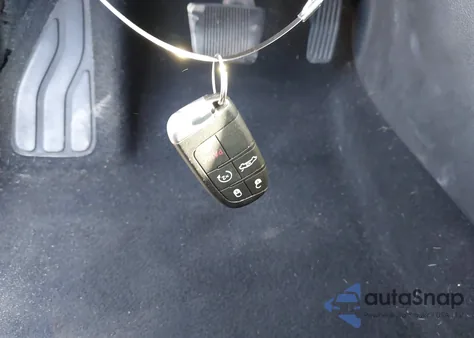 2015 Chrysler 200 S z USA, uszkodzony, nr VIN 1C3CCCBB2FN612950